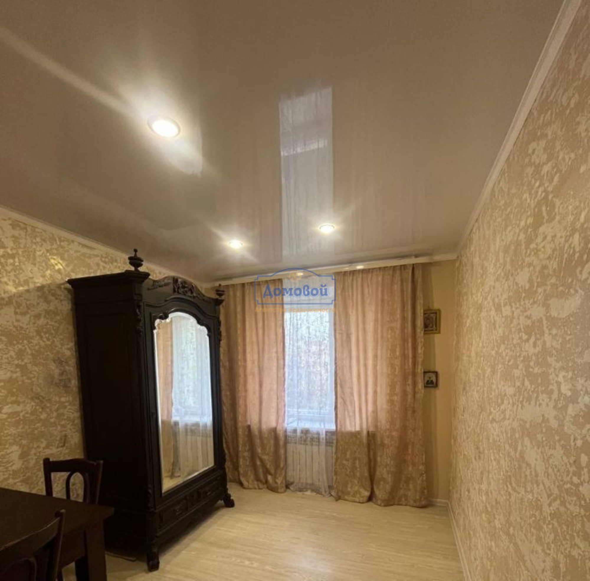 Купить квартиру за 6 450 000 рублей на Суворова ул., 183