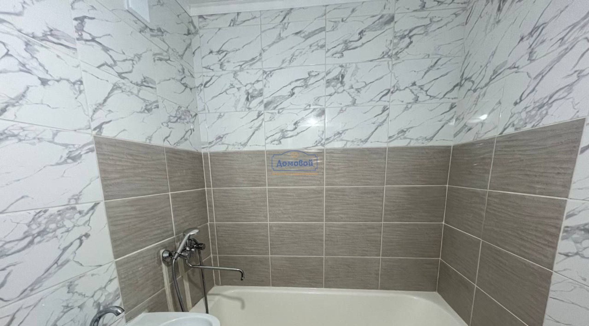 Купить квартиру за 6 450 000 рублей на Суворова ул., 183