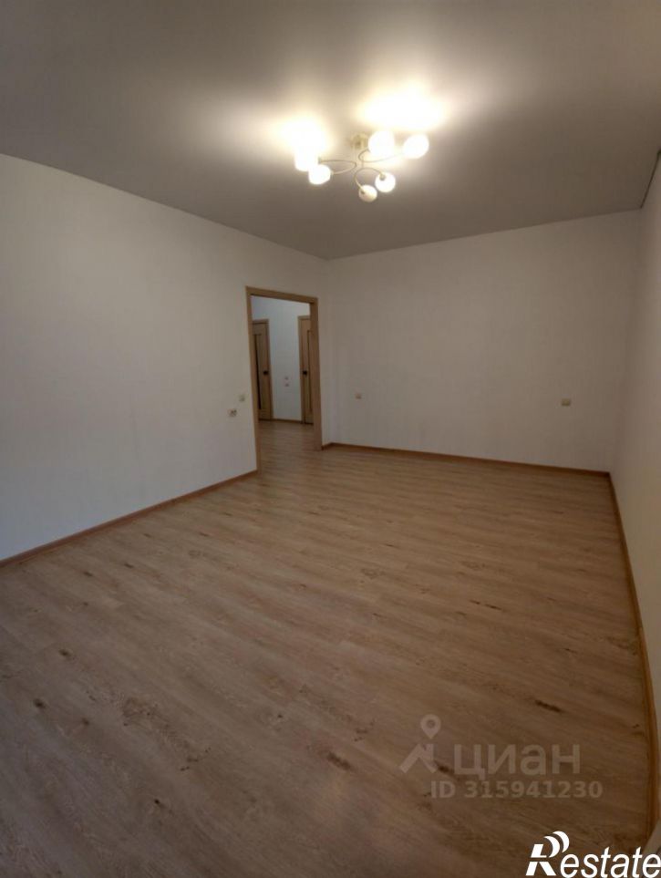 2-комн квартира ул Гурьянова, 67 3,  д. 67 3,  к. 3