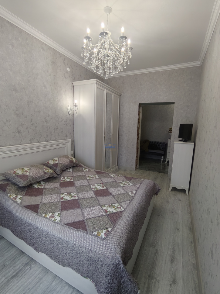 2-комн квартира Ленина, 80