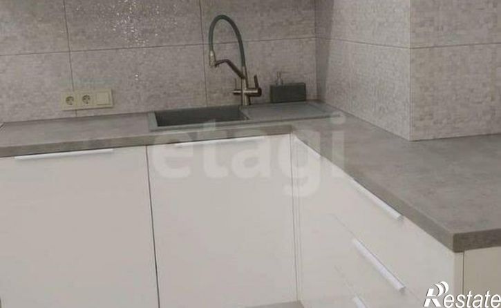 3-комн квартира улица Пухова, 56,  д. 56