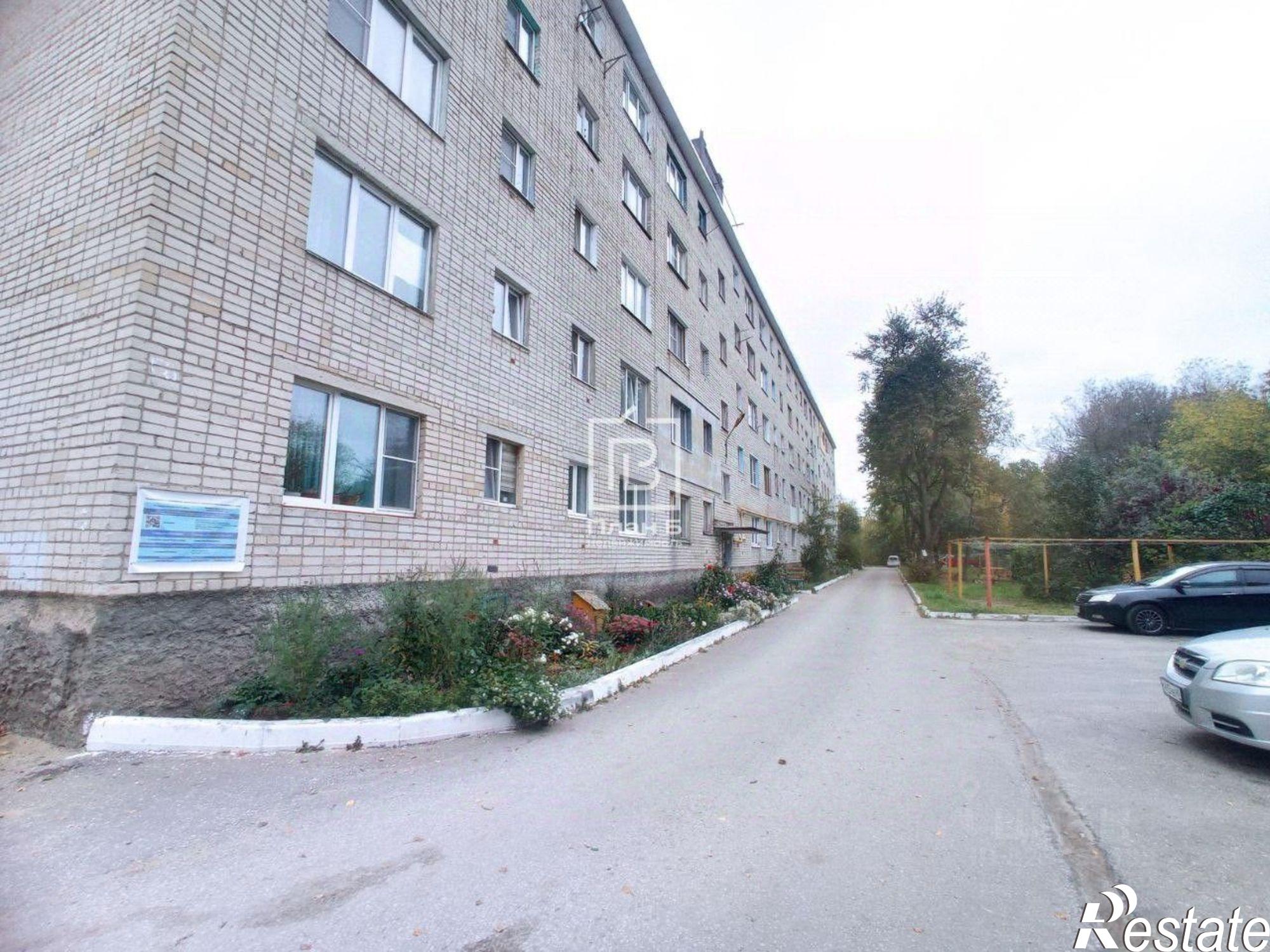 Купить квартиру за 2 100 000 рублей на пер Малинники, 17