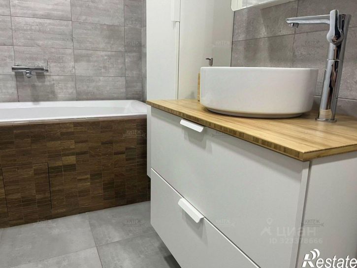 3-комн квартира улица Фомушина, 13,  д. 13