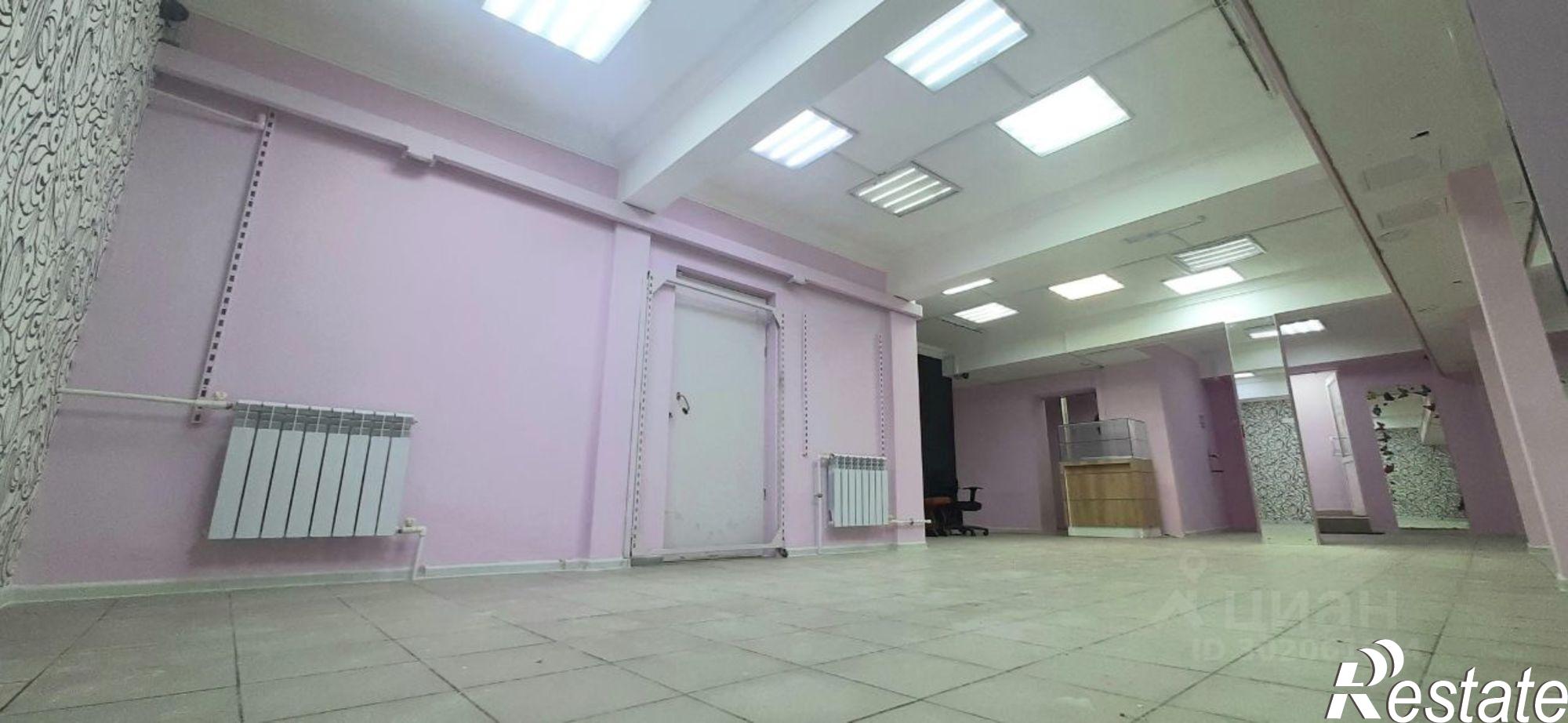 Сдать торговое помещение за 59 510 рублей на ул Кирова, 64