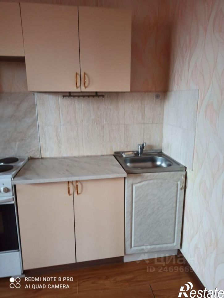 2-комн квартира Солнечный б-р, 20,  д. 20