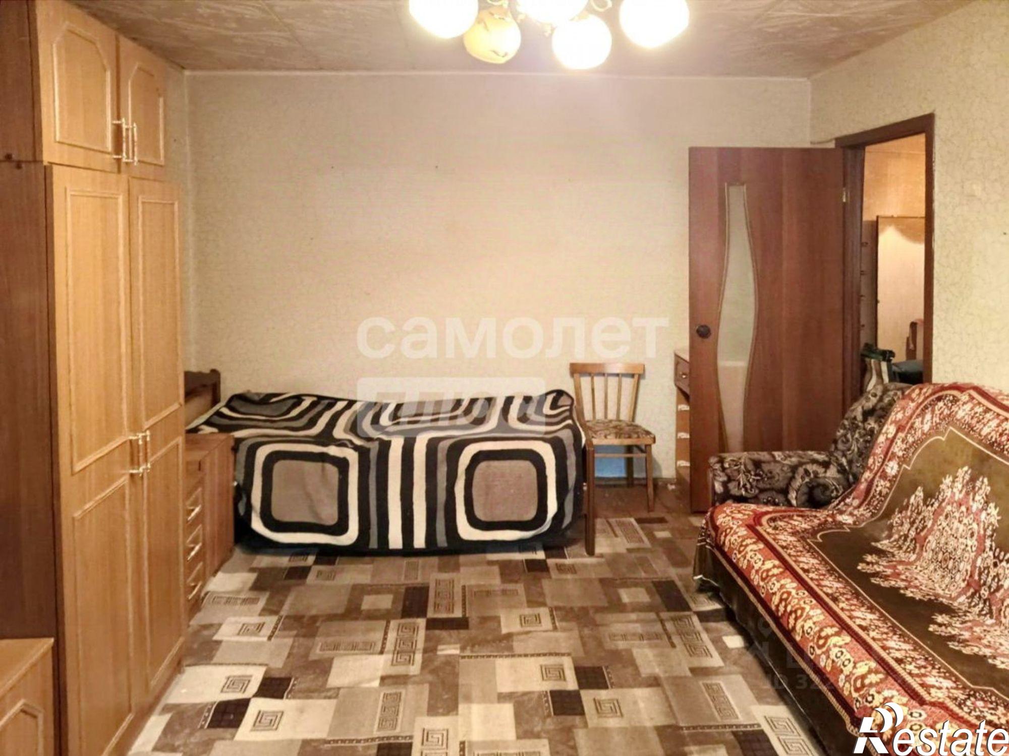 Купить квартиру за 2 400 000 рублей на Карачевская улица, 23