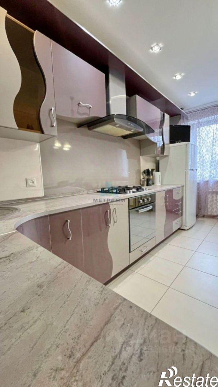 2-комн квартира улица Баррикад, 144,  д. 144