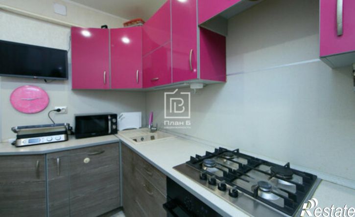 2-комн квартира улица Генерала Попова, 18 к3,  д. 18 к3