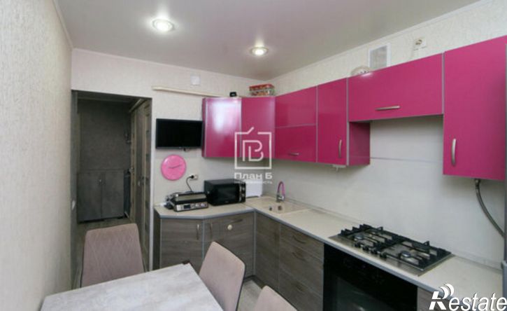 2-комн квартира улица Генерала Попова, 18 к3,  д. 18 к3