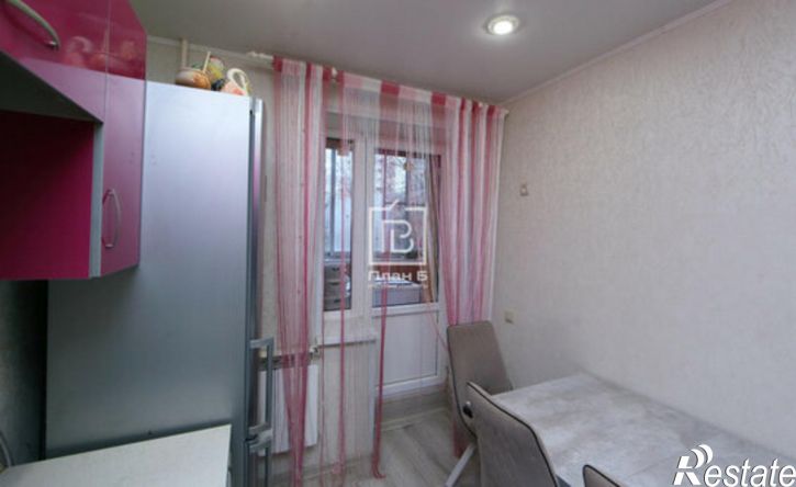 2-комн квартира улица Генерала Попова, 18 к3,  д. 18 к3
