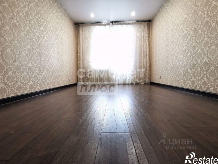 2-комн квартира улица Петра Тарасова, 4,  д. 4