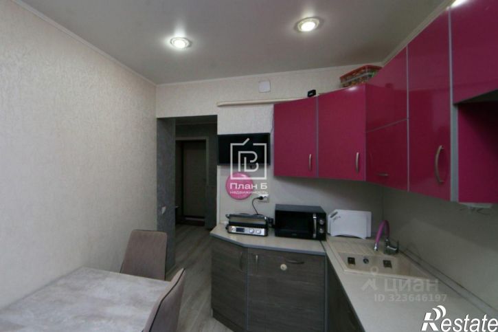 2-комн квартира улица Генерала Попова, 18 к3,  д. 18 к3