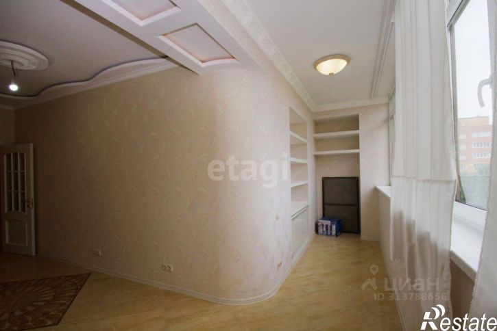 3-комн квартира ул Генерала Попова, 10,  д. 10