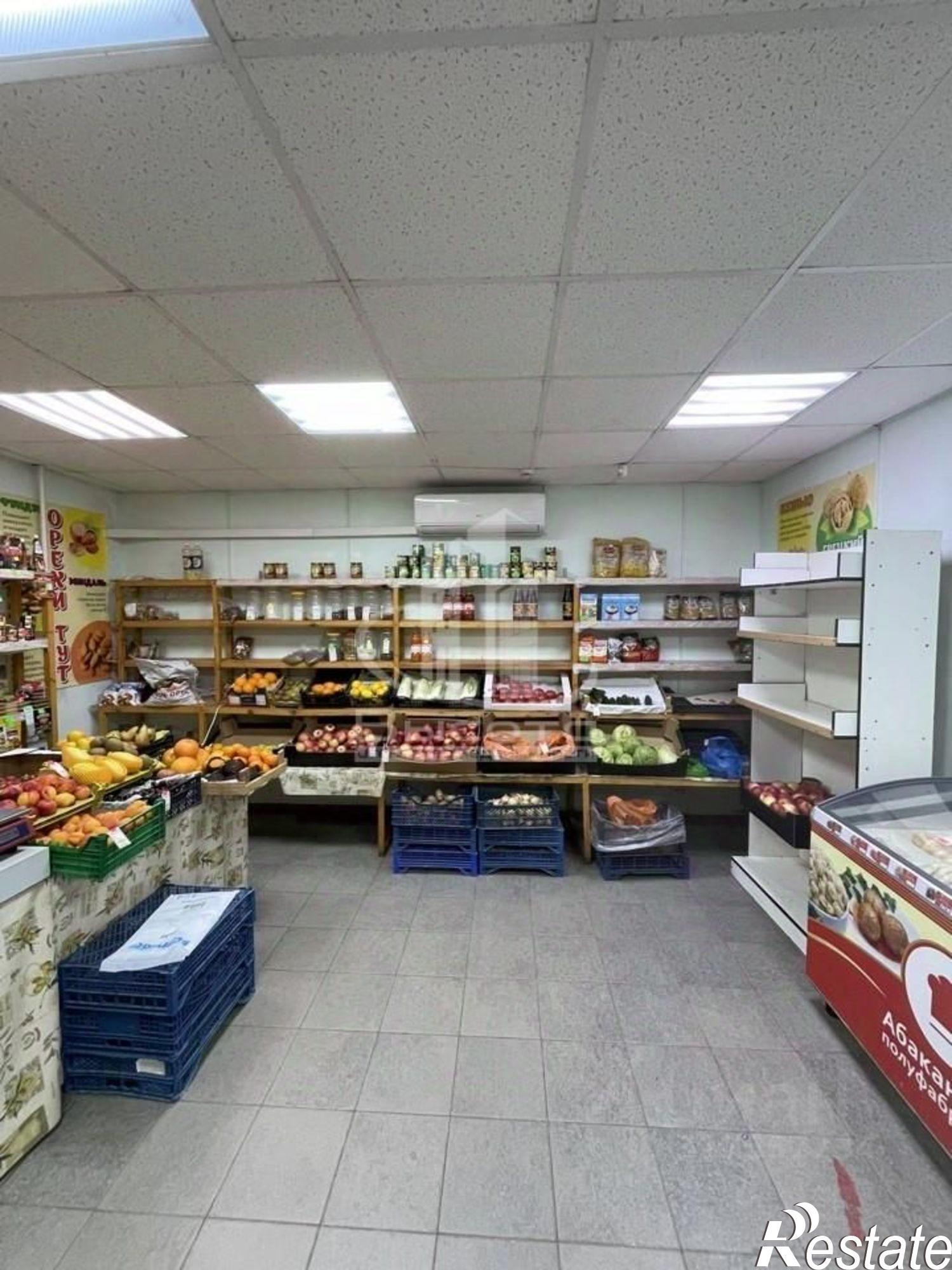 Купить торговое помещение за 6 500 030 рублей на улица Тельмана, 10