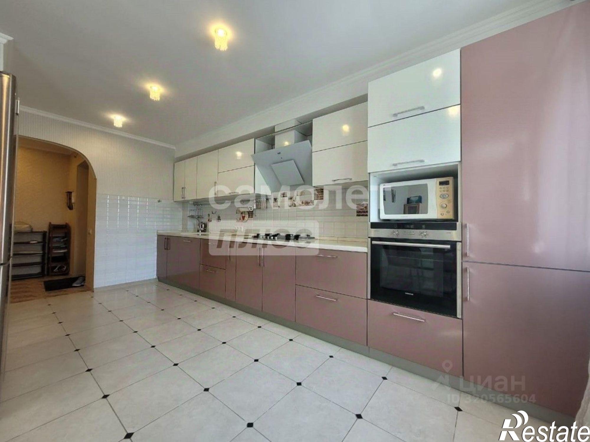 Купить квартиру за 17 000 000 рублей на улица Чехова, 13А