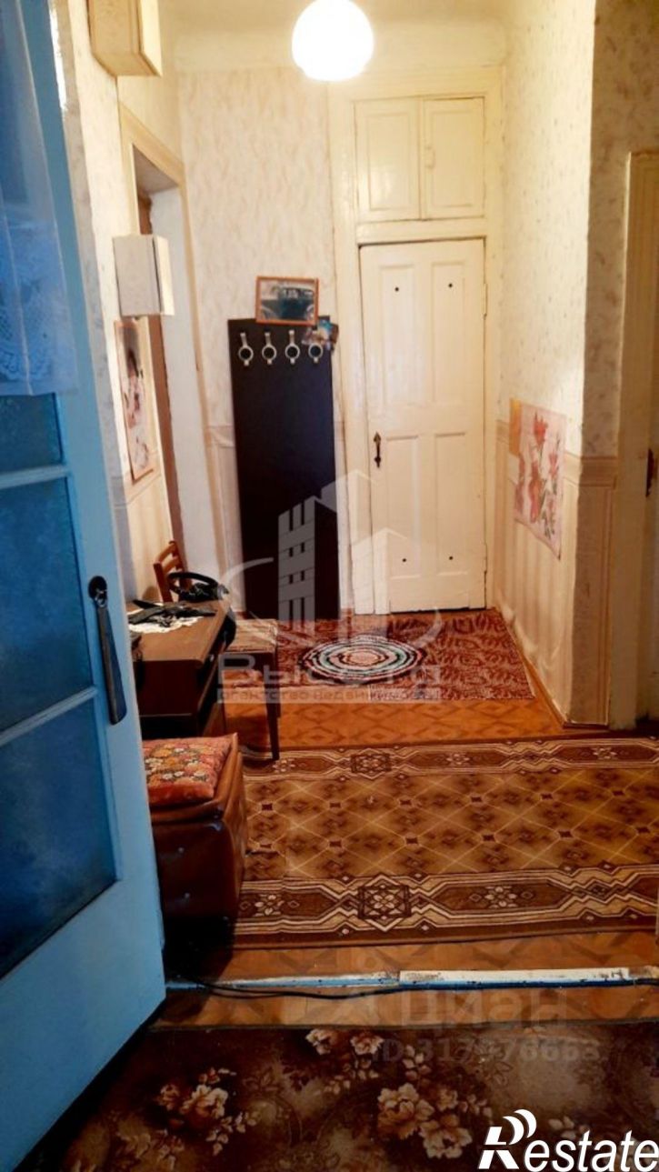 Комната улица Космонавта Комарова, 37Б,  д. 37Б