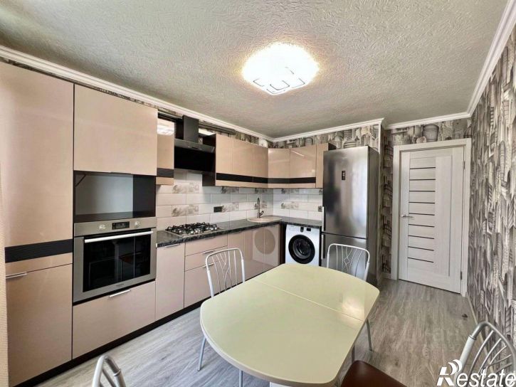 2-комн квартира улица Петра Тарасова, 16,  д. 16