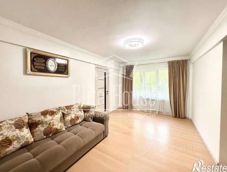 2-комн квартира площадь Победы, 4,  д. 4