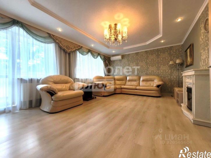 4-комн квартира улица Чехова, 13А,  д. 13А