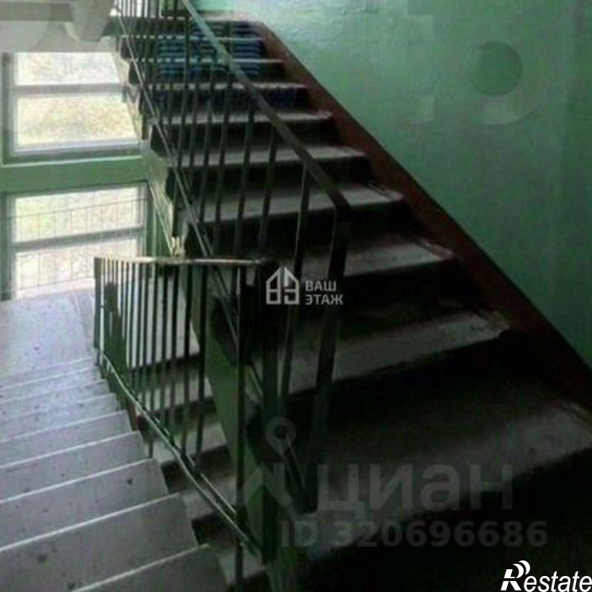 Купить квартиру за 2 370 000 рублей на Привокзальная пл, 12