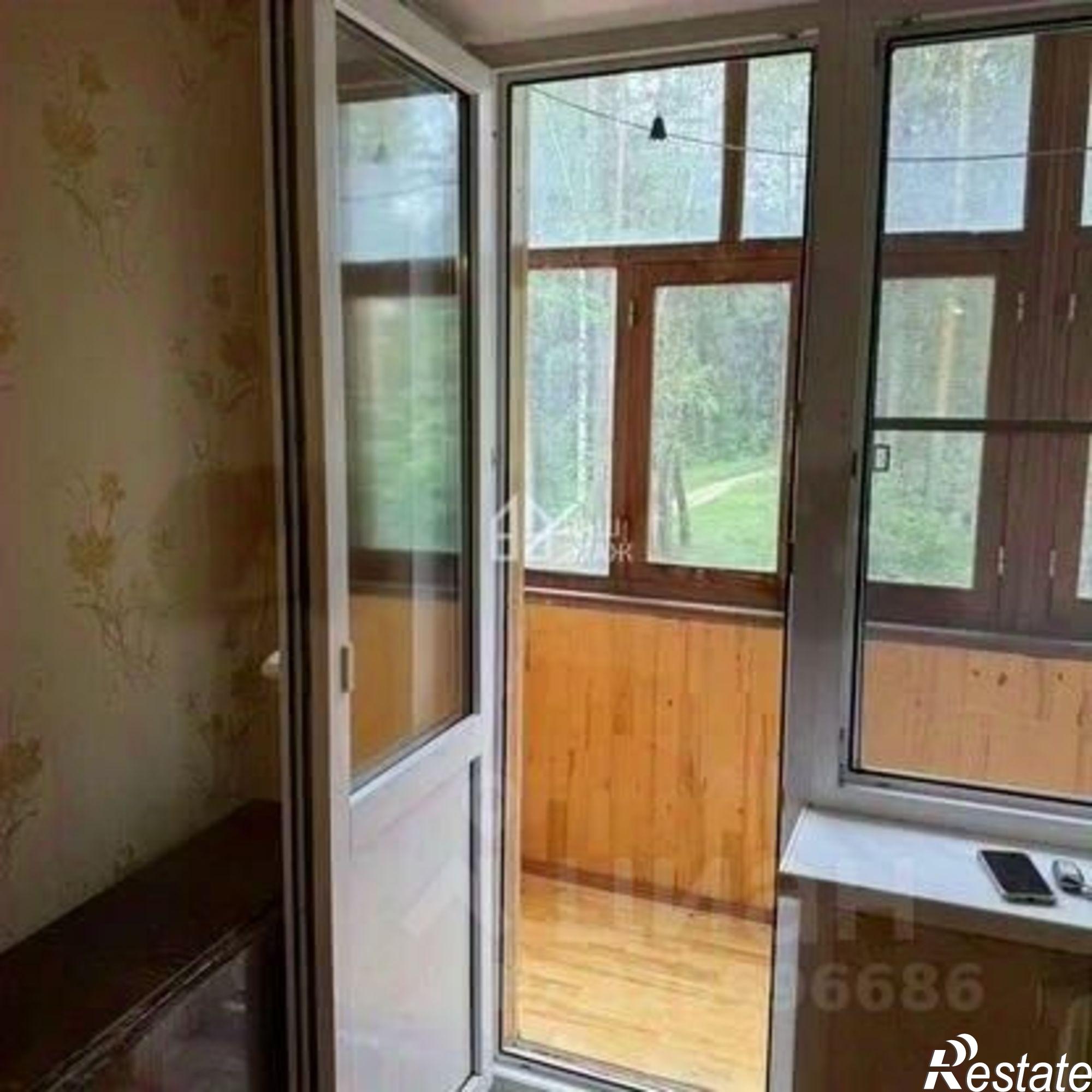 Купить квартиру за 2 370 000 рублей на Привокзальная пл, 12