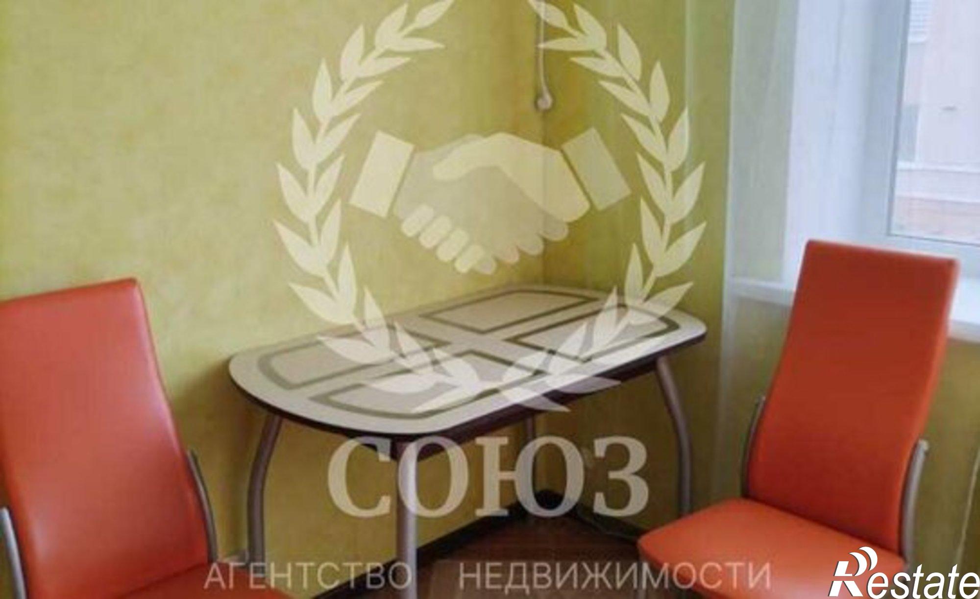 Купить квартиру за 3 800 000 рублей на улица Братьев Луканиных, 11