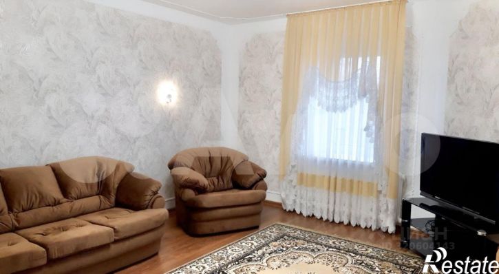 3-комн квартира улица Воронина, 11,  д. 11