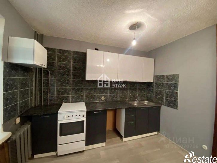 3-комн квартира ул 5 Линия, 1 4,  д. 1 4,  к. 4