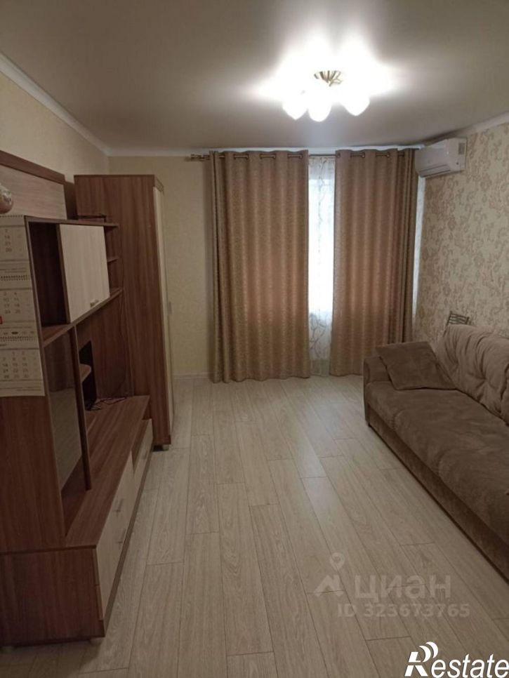 1-комн квартира улица Поле Свободы, 105,  д. 105