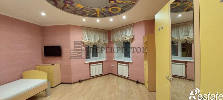 3-комн квартира улица Циолковского, 5,  д. 5