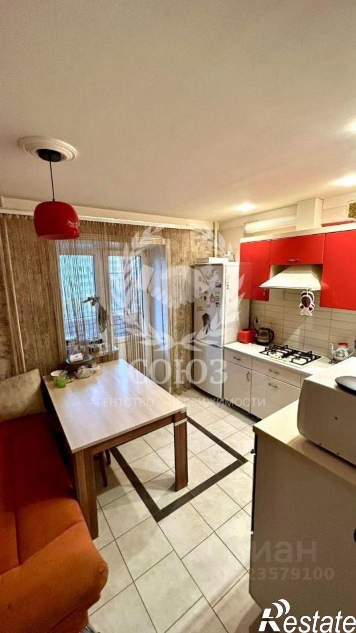 2-комн квартира Солнечный б-р, д 4 к 2