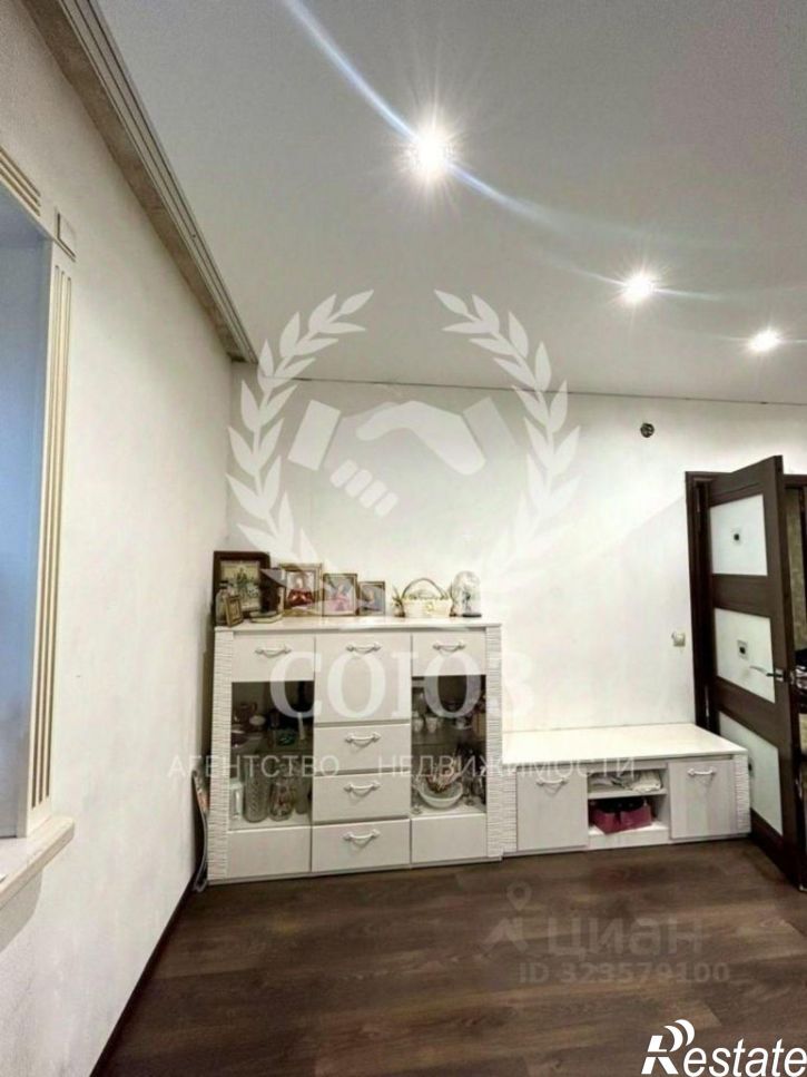 2-комн квартира Солнечный б-р, д 4 к 2