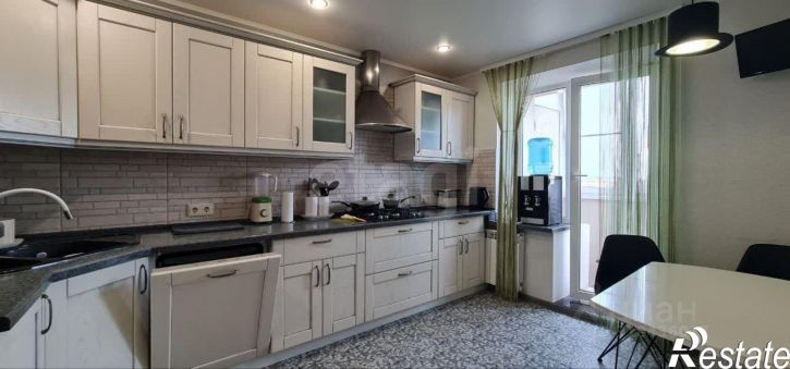 4-комн квартира улица Плеханова, 41,  д. 41