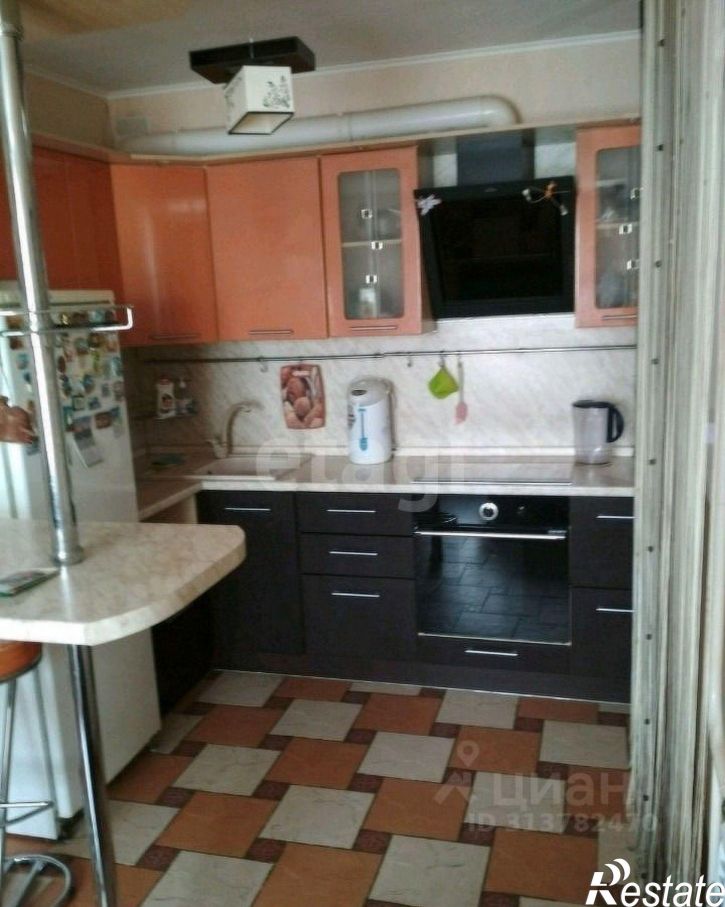 2-комн квартира улица Генерала Попова, 10 к1,  д. 10 к1