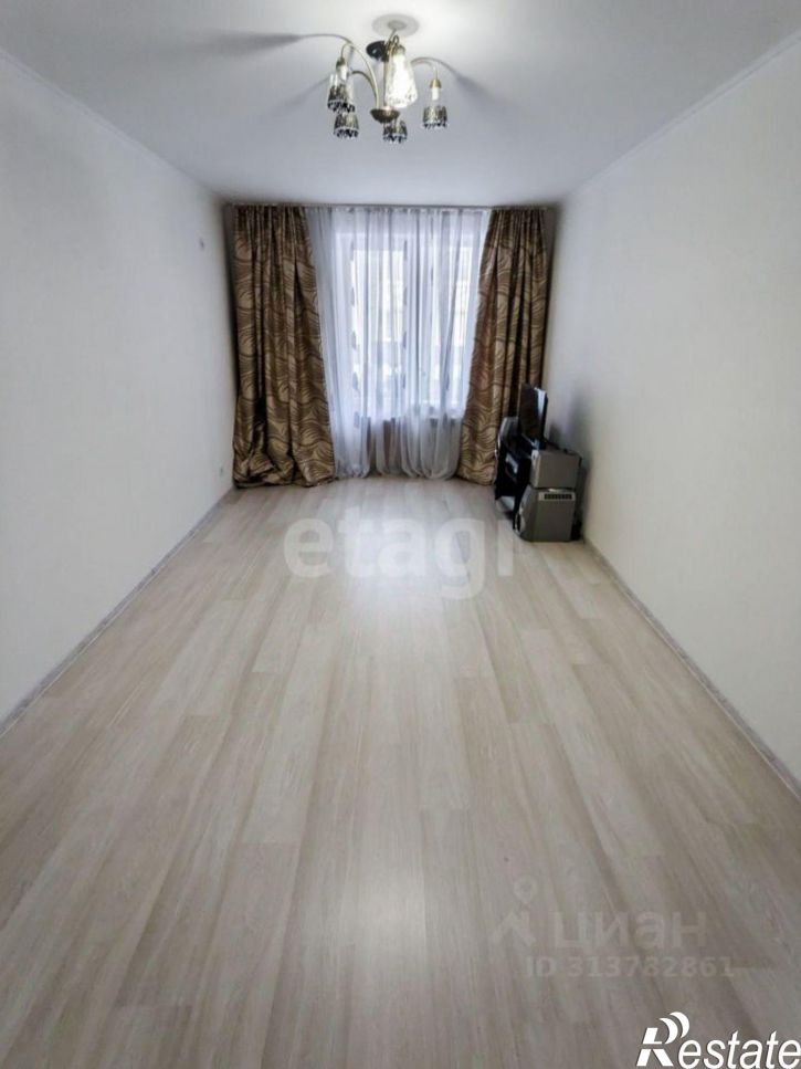 2-комн квартира улица Владимира Козлова, 8,  д. 8