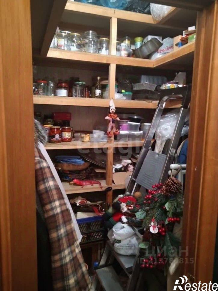 3-комн квартира улица Пухова, 50/27,  д. 50/27