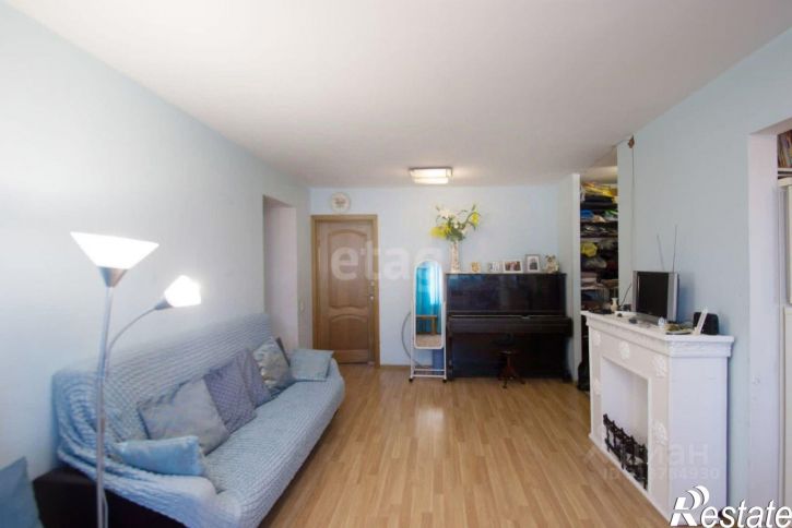 4-комн квартира улица Генерала Попова, 8,  д. 8