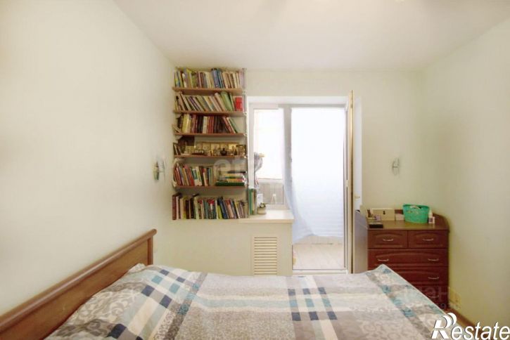 4-комн квартира улица Генерала Попова, 8,  д. 8