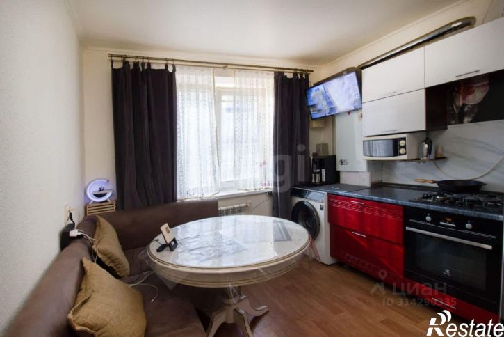 2-комн квартира улица Георгия Амелина, 26,  д. 26