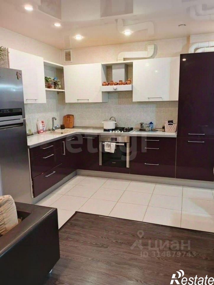 3-комн квартира улица Георгия Димитрова, 16,  д. 16