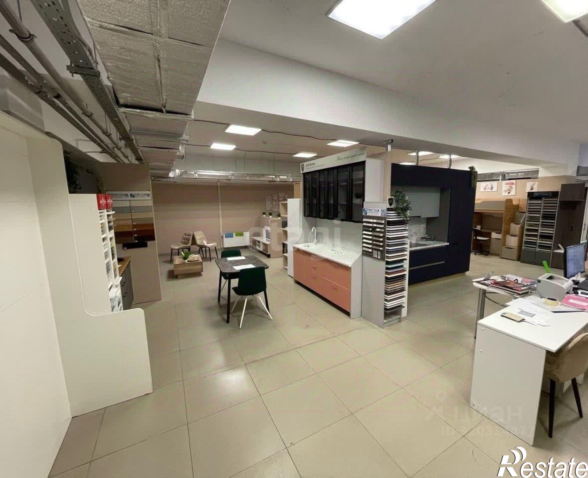 Сдать торговое помещение за 65 500 рублей на Правобережный проезд, 13