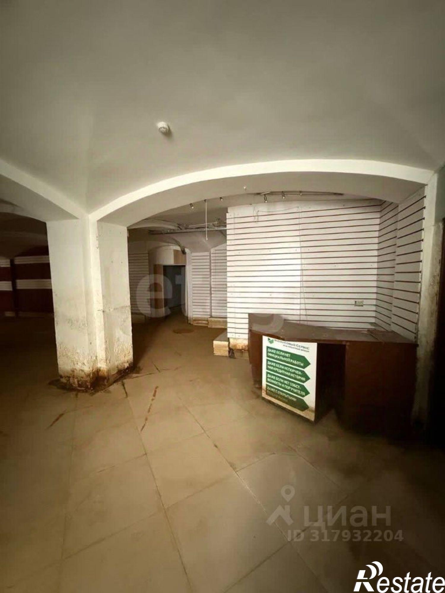 Сдать торговое помещение за 230 000 рублей на улица Ленина, 75/33