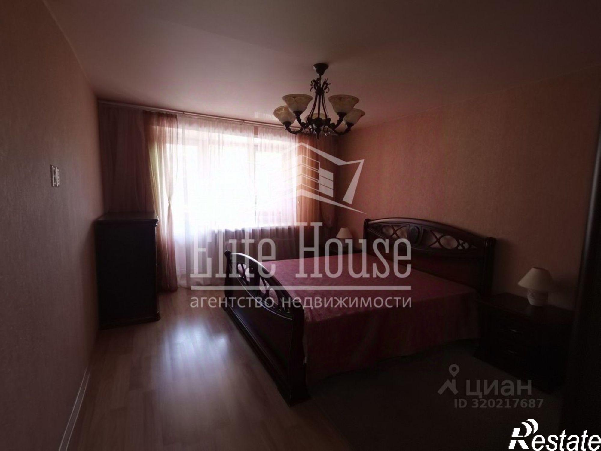 Сдать квартиру за 60 000 рублей на улица Космонавта Комарова, 30