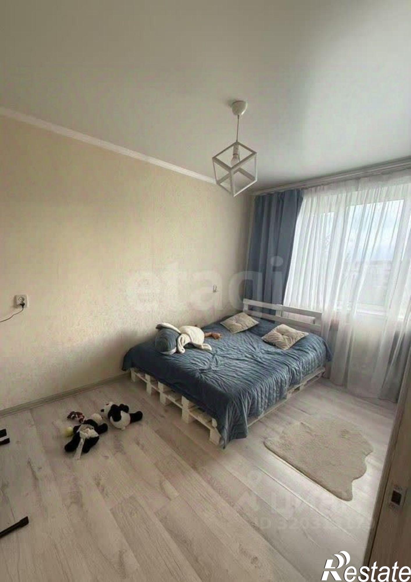 Купить квартиру за 2 400 000 рублей на Карачевская улица, 25