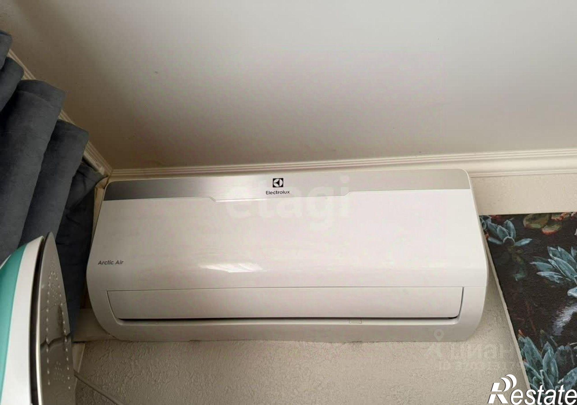 Купить квартиру за 2 400 000 рублей на Карачевская улица, 25