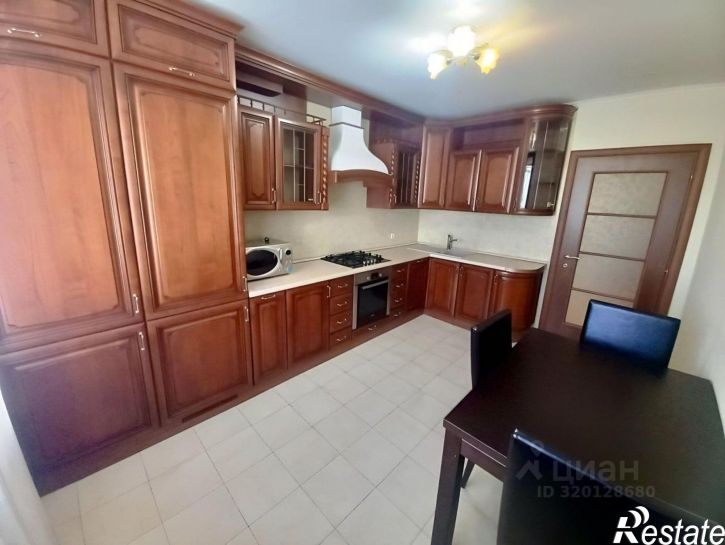 3-комн квартира Калуга, улица Баррикад, 8