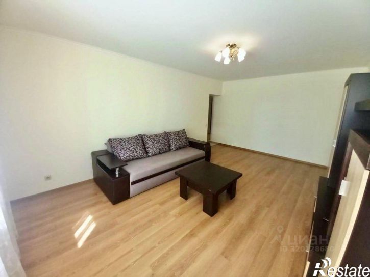 3-комн квартира Калуга, улица Баррикад, 8