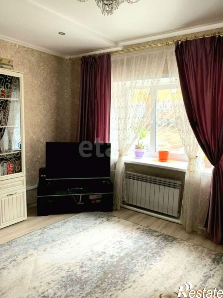 3-комн квартира улица Карпова, 17,  д. 17