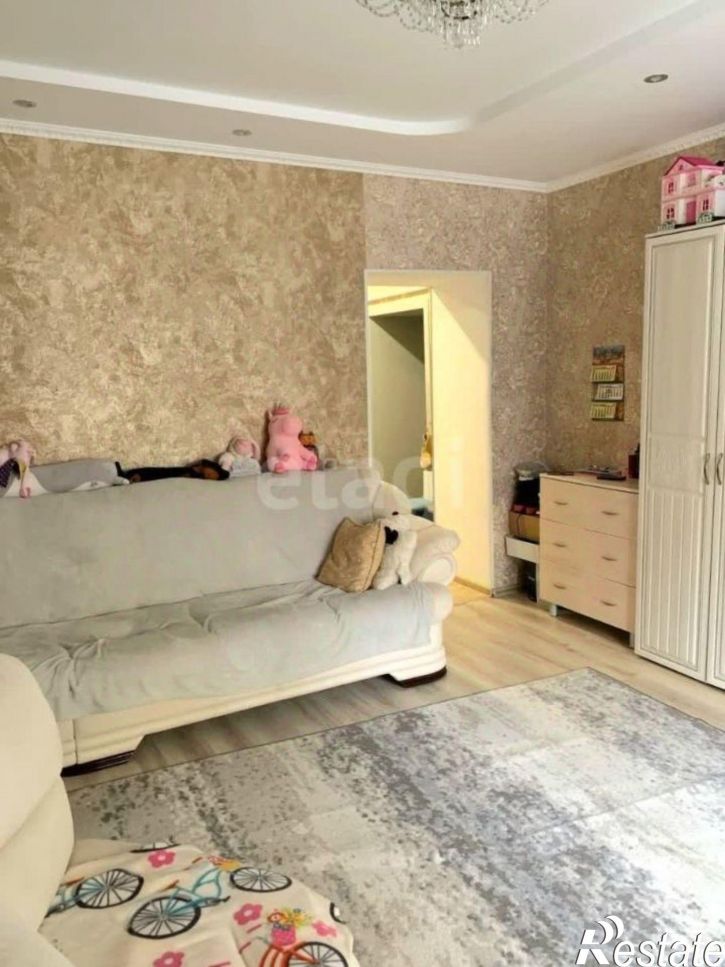 3-комн квартира улица Карпова, 17,  д. 17