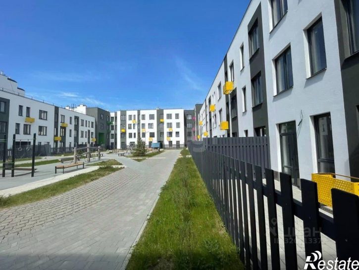 2-комн квартира улица Белые росы, 5,  д. 5